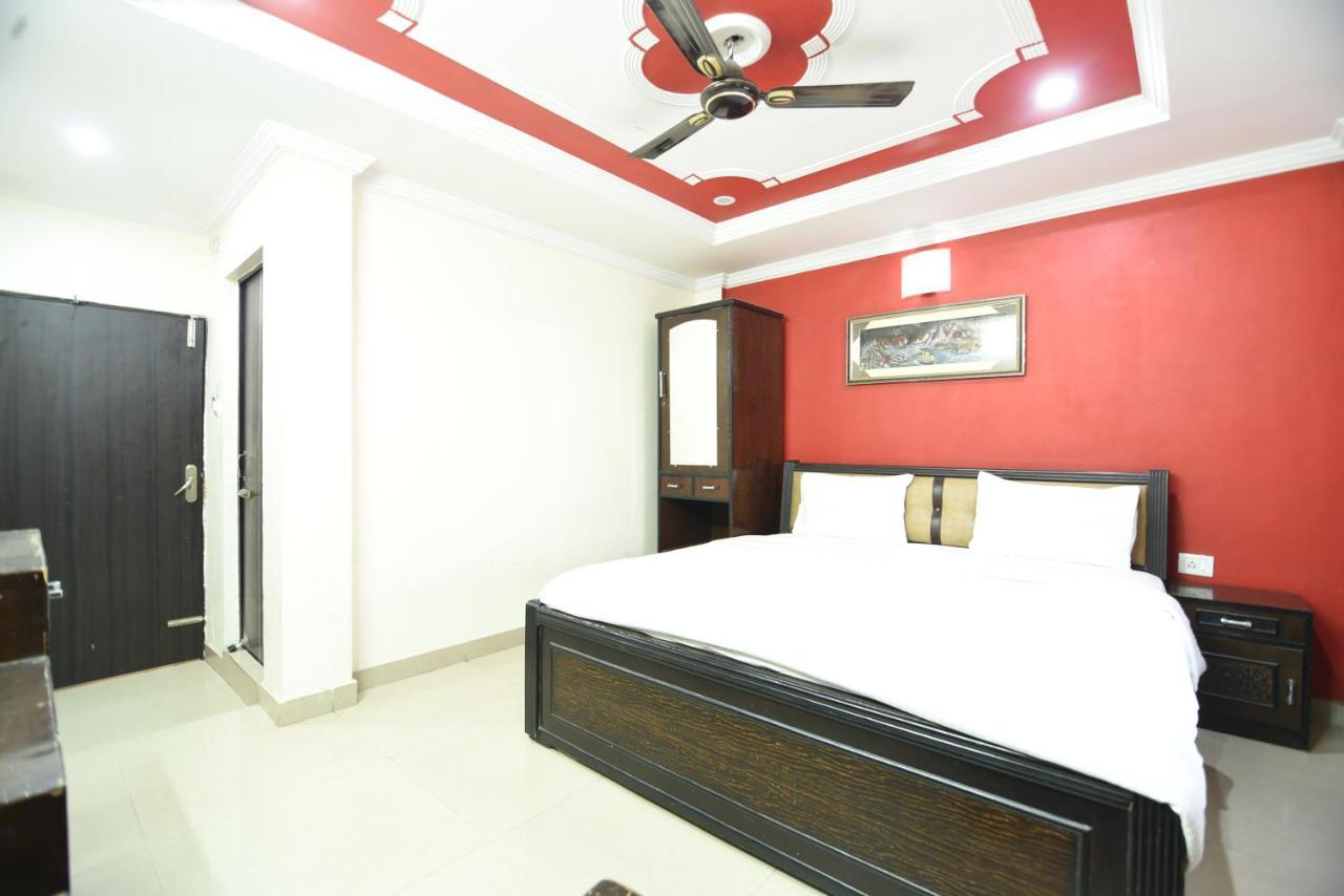 Hotel Aryan Lucknow Exterior photo